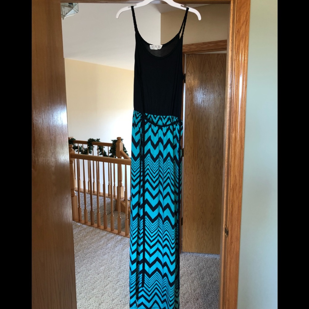 Turquoise/Black Chevron Maxi Dress w/ rope belt